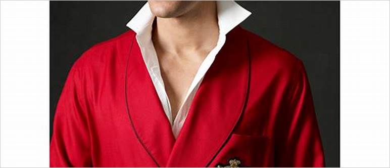 Male red robe
